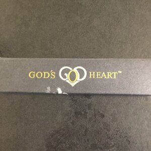 God's heart bracelet each heart spells God costume jewelry but beautiful